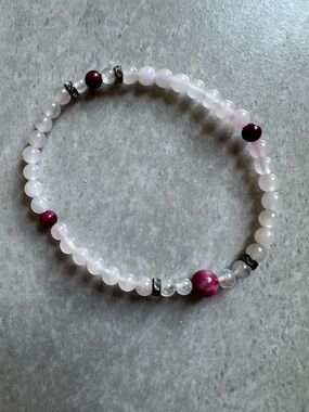 Elegant Pink and Red Beaded Bracelet